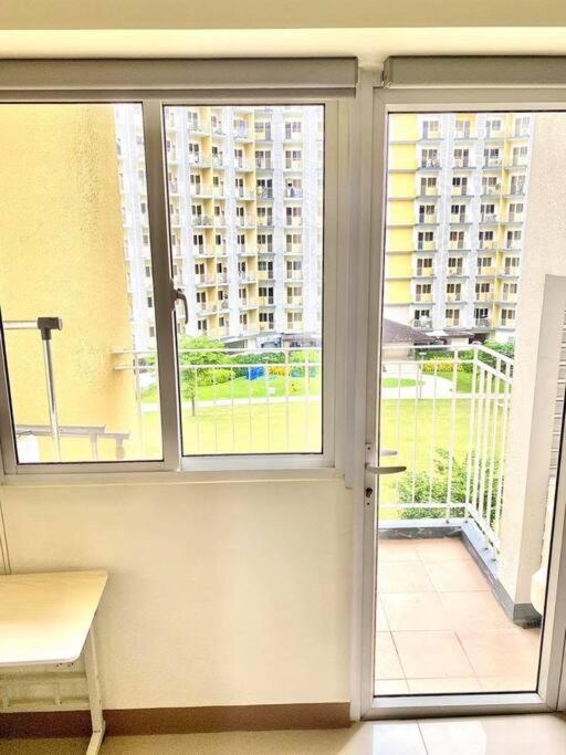 Field Residences Paranaque City Exterior photo